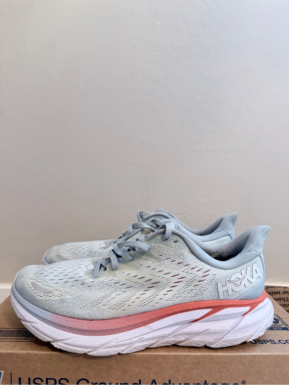 Hoka Women's Clifton 8 Light Blue & Coral Running Shoes size 9.5D